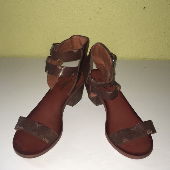 Lucky Brand good condition Size 8. Good condition. - Picture 12 of 14